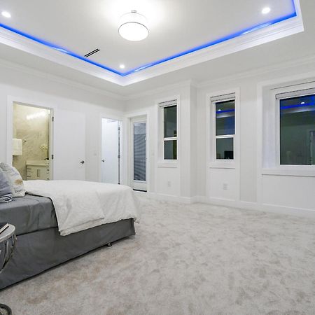 Sun Suite Surrey Esterno foto